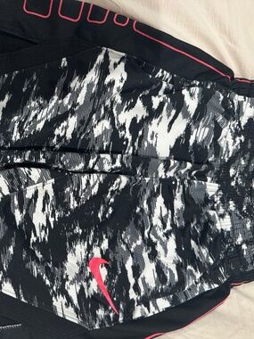 Girls Nike pro elite basketball shorts size small